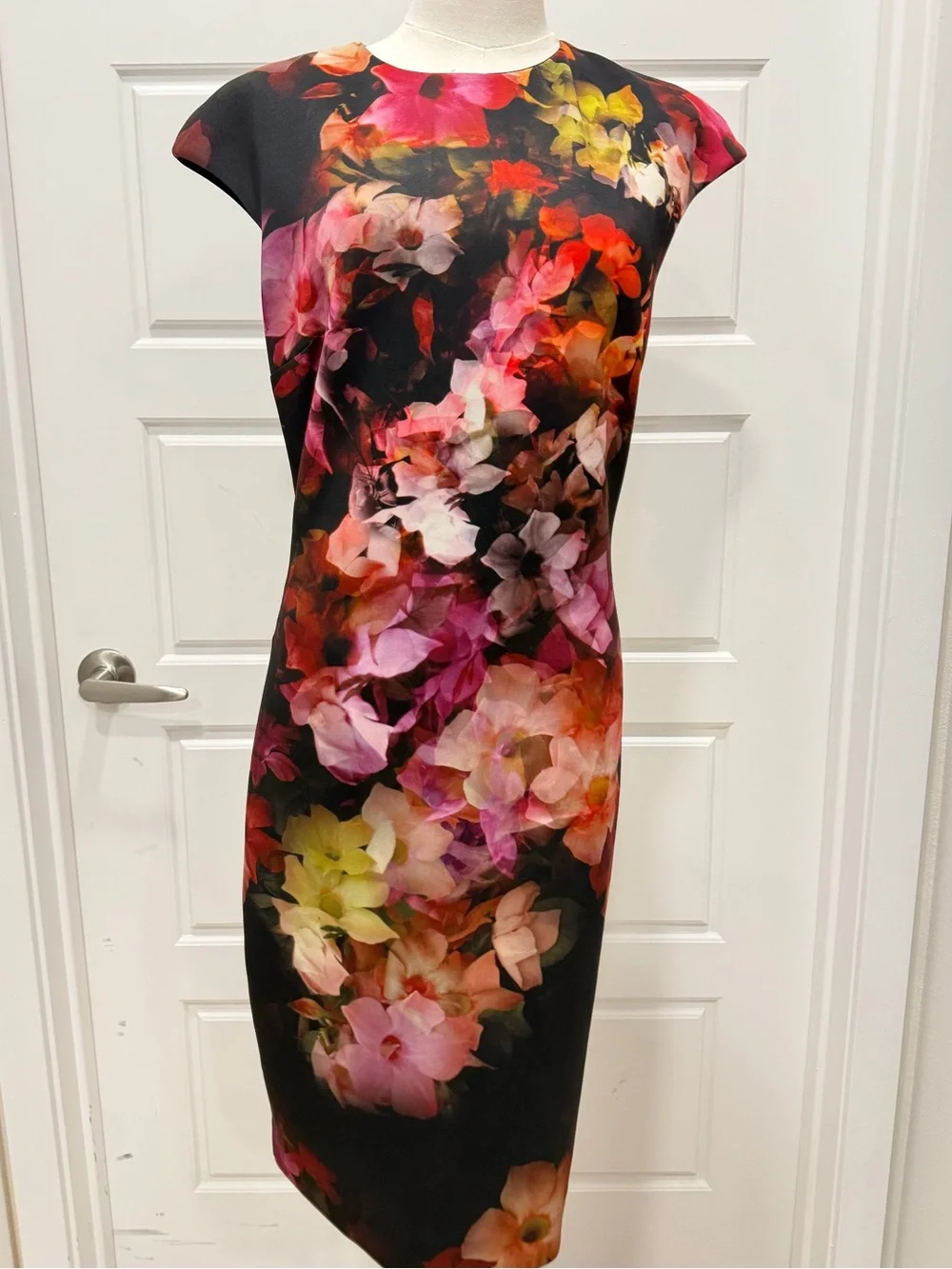 Ted Baker Black Floral Sheath Midi Dress - Picture 1 of 12